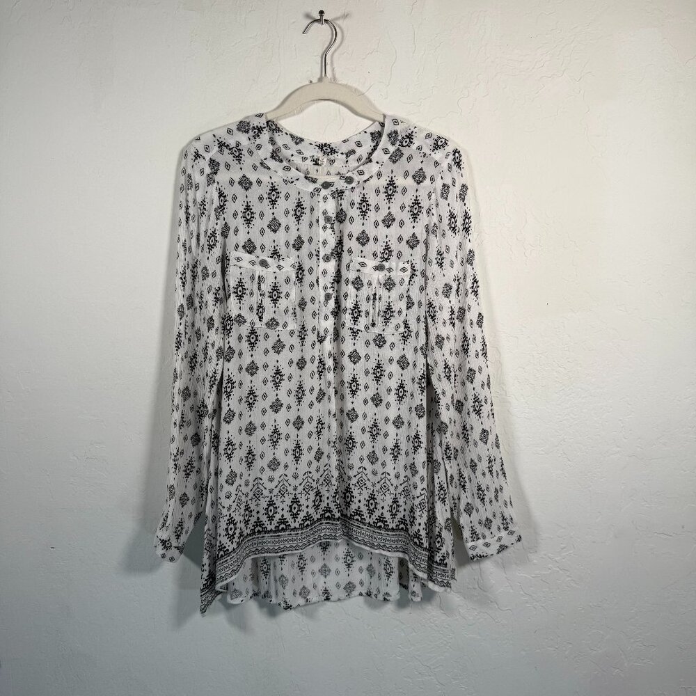 En Crème White Black Ikat Design Band Collar Hi-Low Hem Pocket Tunic Top Size M